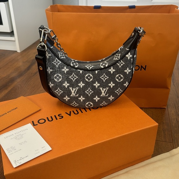 LOUIS VUITTON Monogram Jacquard Denim Loop Black! - Picture 4 of 16